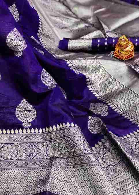 Benaras Sari
