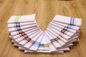 Tamil bahu wearing 9 yard dhoti in temple